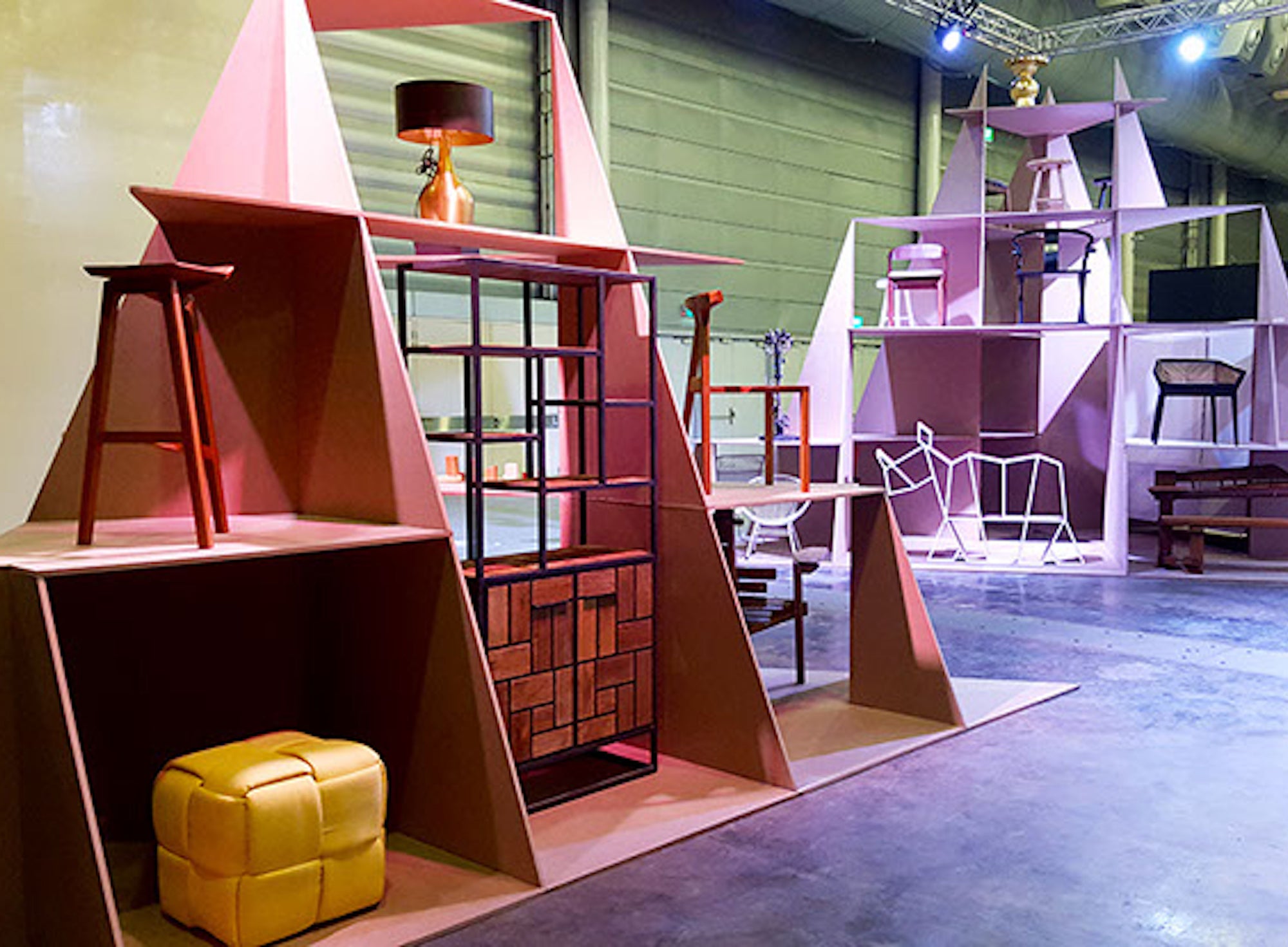 INTERNATIONAL FURNITURE FAIR