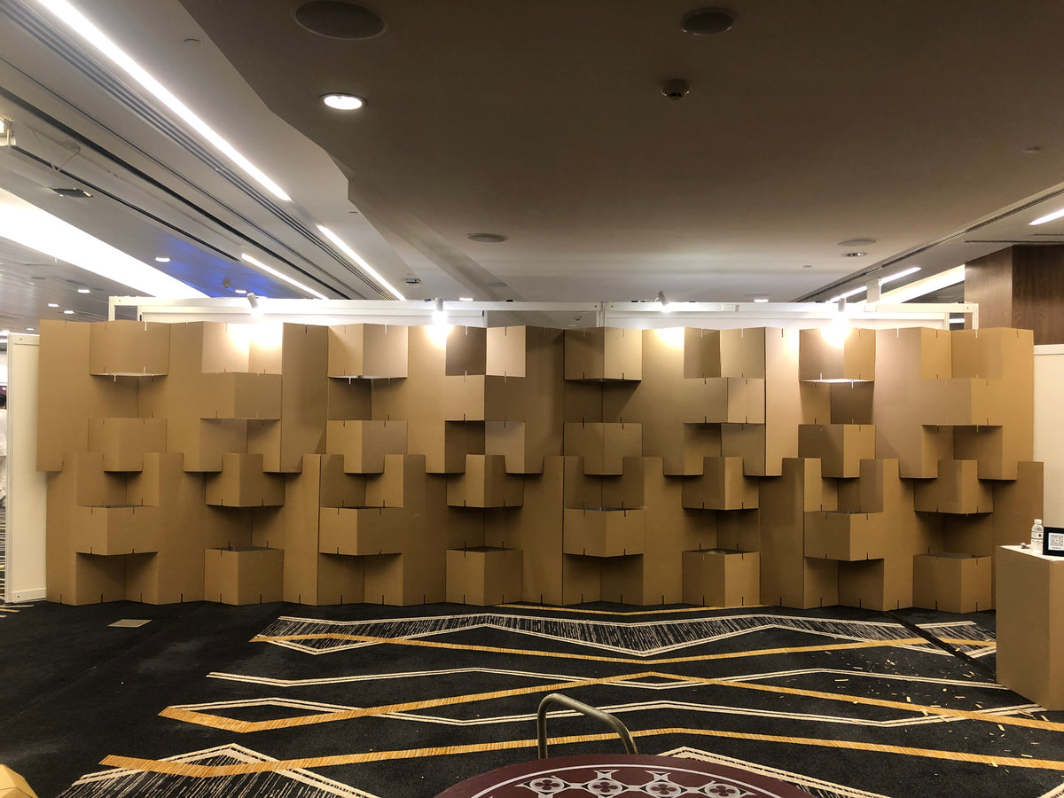 DECORATIVE SCREEN / PARTITION