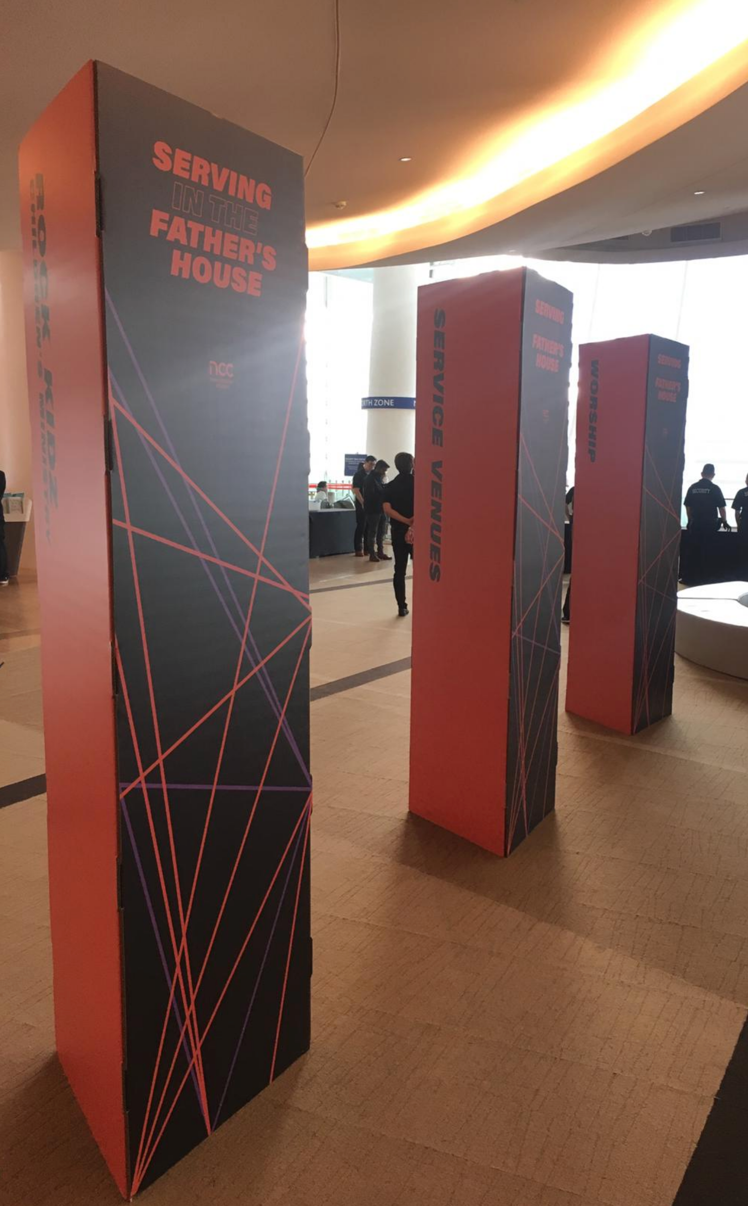 Branding Triangle Stand