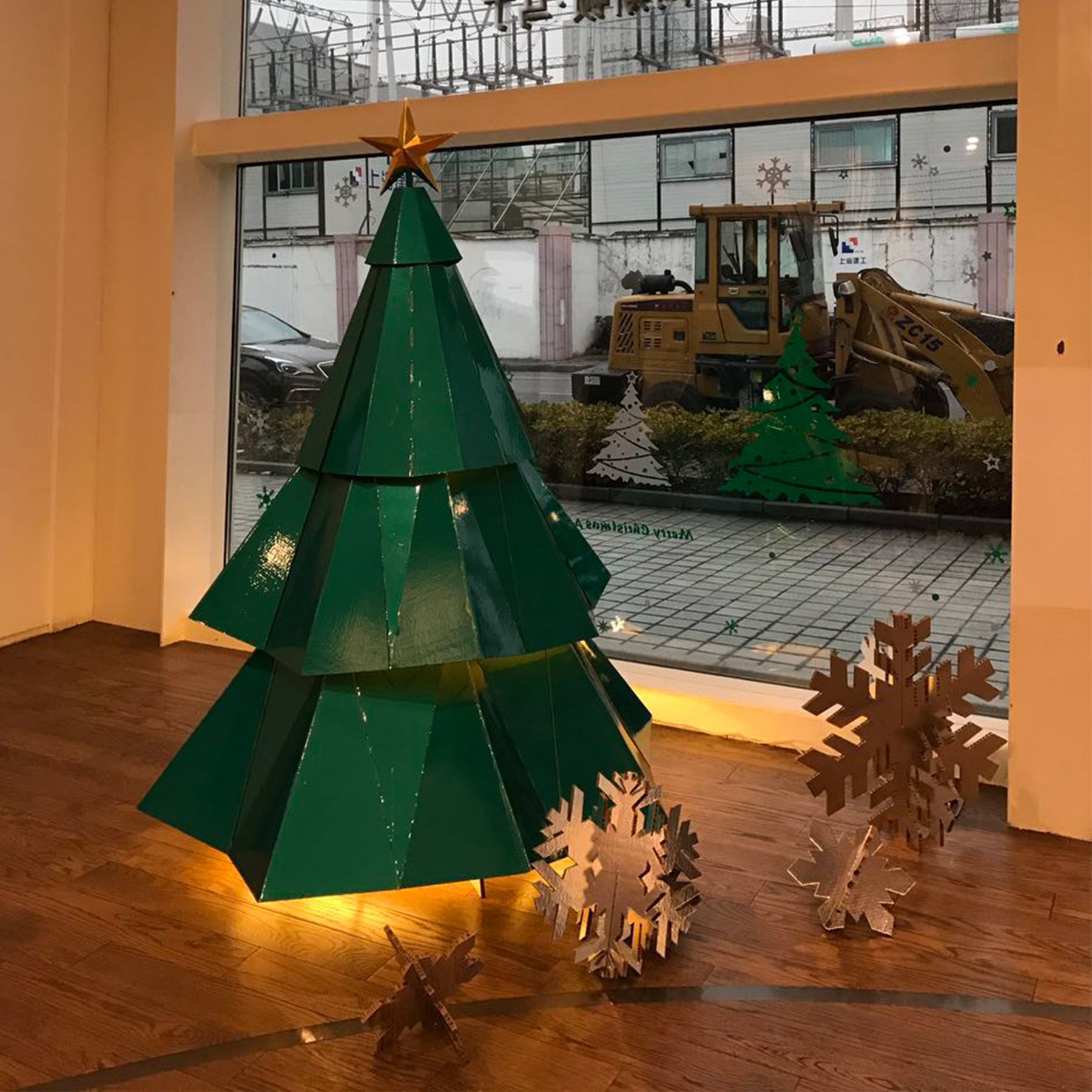Facet Christmas Tree
